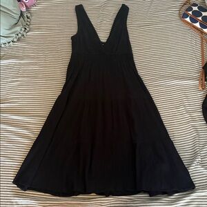 black sleeveless dress!